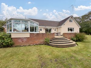 Photo 32- click for photo gallery